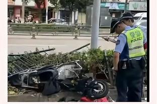 Cảm giác CP này! Năm đó tân binh thi đấu Đông Khế Kỳ biểu diễn logo 3 điểm cùng thổi dương 